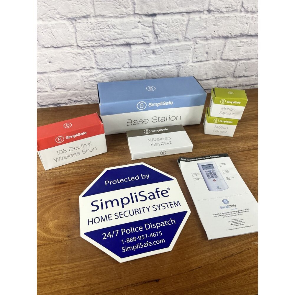 SimpliSafe Wireless Home Security System GEN 1 LOT Base, 2 Motion, Keypad, Siren - Picture 3 of 13